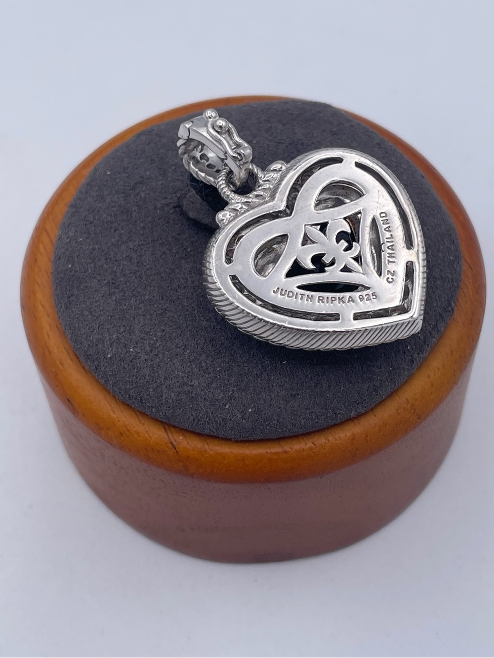 Judith Ripka Sterling Silver 925 Carved Black Onyx Heart CZ Pendant Thailand 15g - Picture 4 of 8